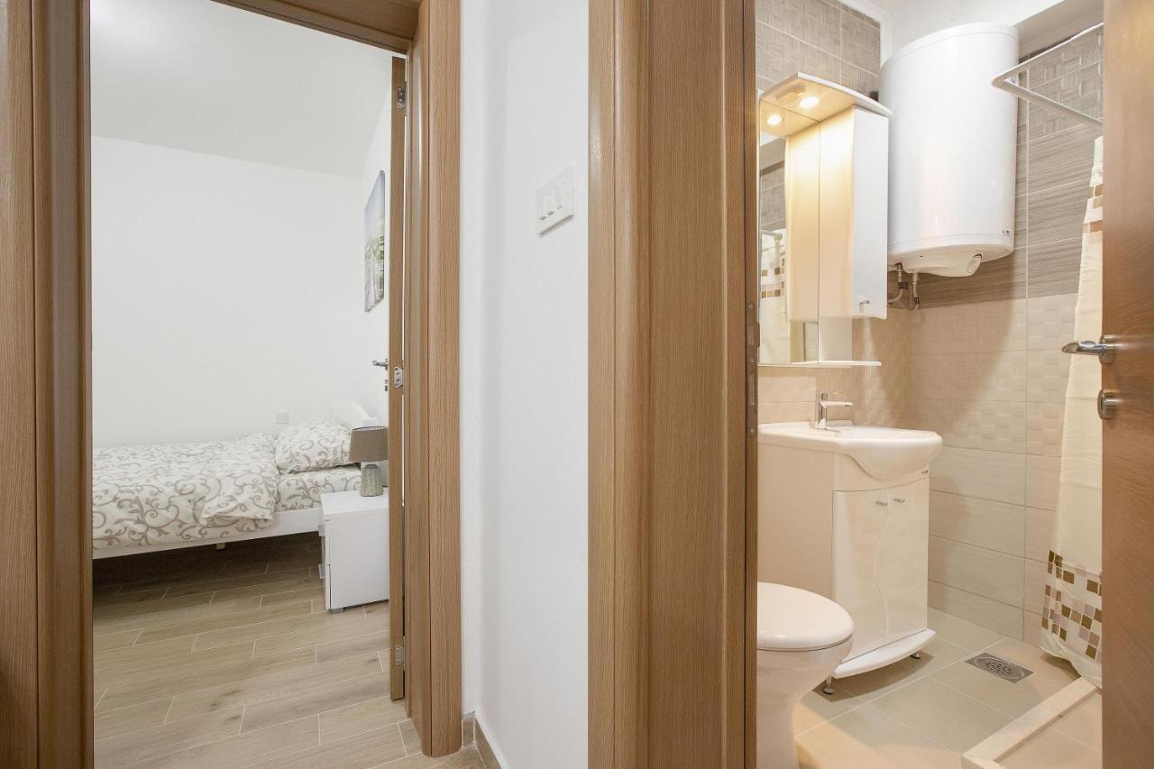 Muo Sea Front Apartments โกตอร์ ภายนอก รูปภาพ